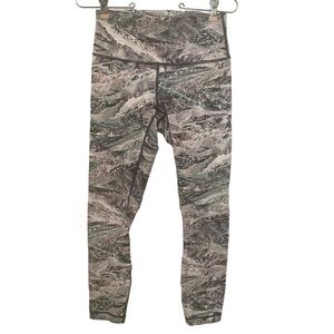 Lululemon Wunder Under High-Rise Legging Full-On Luxtreme in Springscape Multi 6